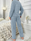 [Leve 2 Pague 1] Pijama Feminino Ursinho Luma (Veludo Suave, calor por dentro) + BRINDE: 1 Pantufa Nuvem Antifrío